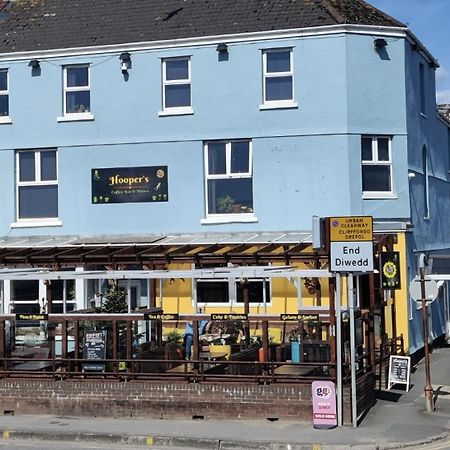 Hoopers Sandy Beach Guest Rooms Swansea Exterior foto